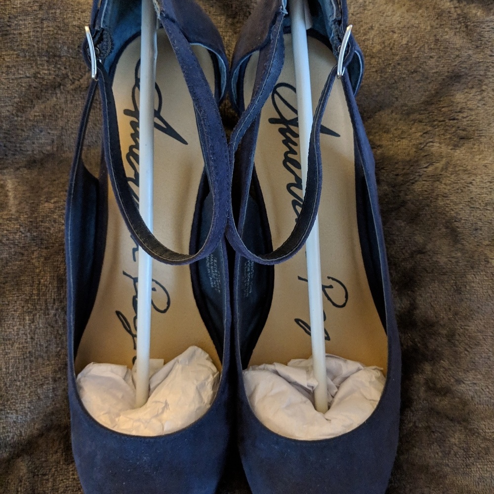 American Rag navy shoes - Picture 4 of 7